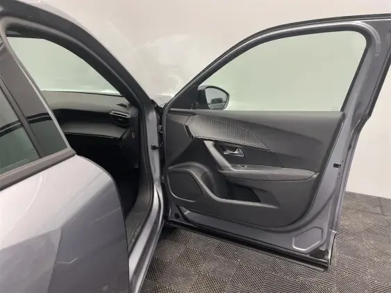 PEUGEOT 2008 II - voiture de démonstration - Photo 18