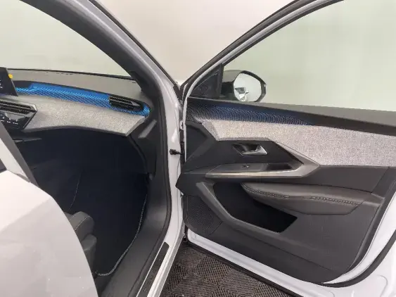 PEUGEOT 5008 III - voiture de démonstration - Photo 19