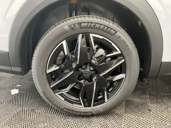 PEUGEOT 5008 III - voiture de démonstration - Photo 23