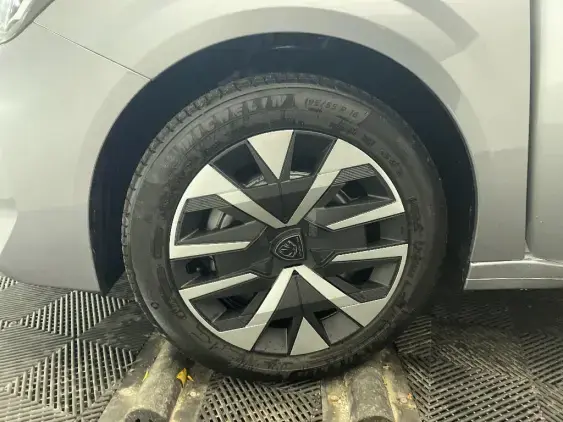 PEUGEOT 208 II - voiture de démonstration - Photo 21