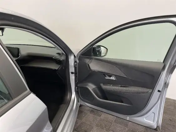 PEUGEOT 208 II - voiture de démonstration - Photo 18