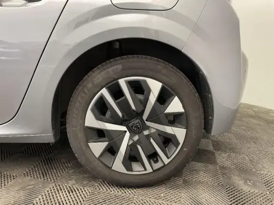 PEUGEOT 208 II - voiture de démonstration - Photo 21
