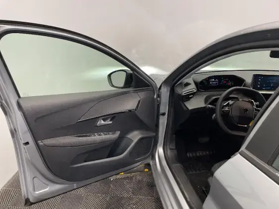 PEUGEOT 208 II - voiture de démonstration - Photo 17