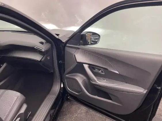 PEUGEOT 2008 - voiture de démonstration - Photo 18