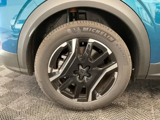 PEUGEOT 3008 ELECTRIQUE III - voiture de démonstration - Photo 22