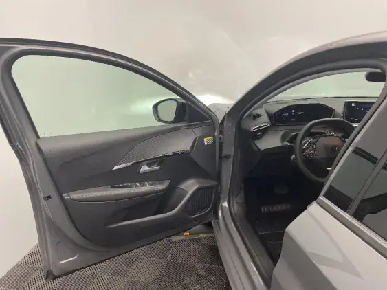 PEUGEOT 208 BUSINESS R II - voiture de démonstration - Photo 17