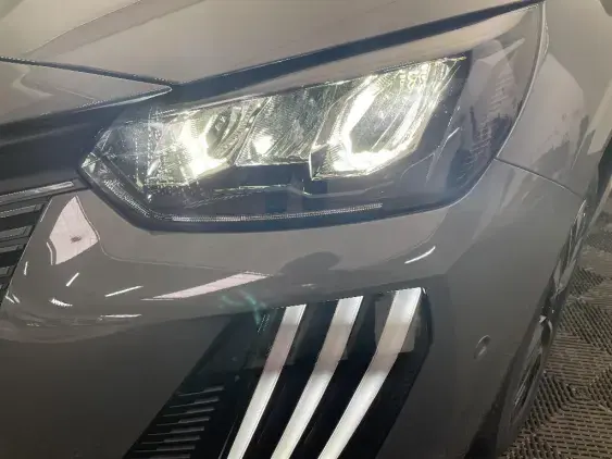 PEUGEOT 208 BUSINESS R II - voiture de démonstration - Photo 19