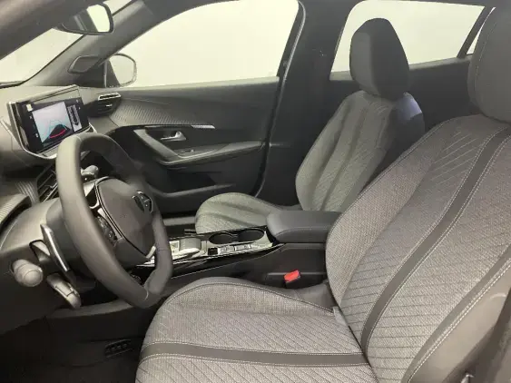 PEUGEOT 2008 - voiture de démonstration - Photo 16