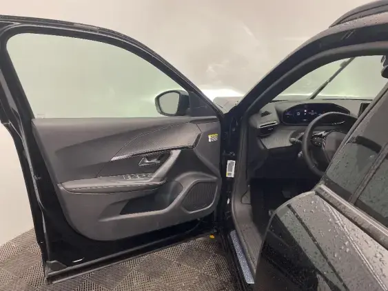 PEUGEOT 2008 - voiture de démonstration - Photo 17