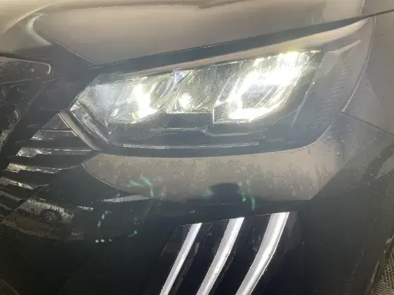 PEUGEOT 2008 - voiture de démonstration - Photo 19