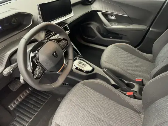 PEUGEOT 2008 II - voiture de démonstration - Photo 17