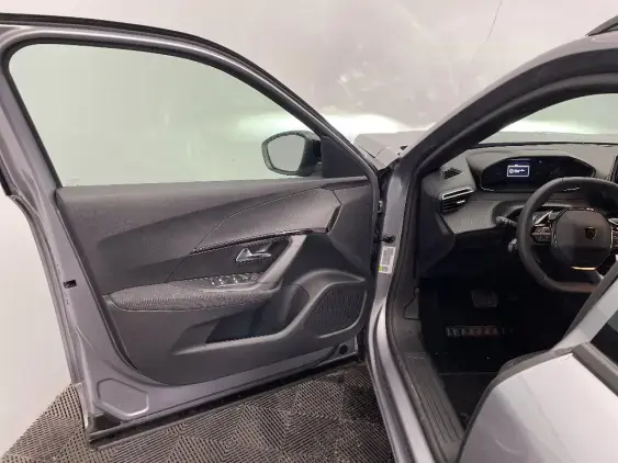 PEUGEOT 2008 II - voiture de démonstration - Photo 18