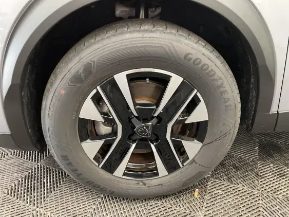 PEUGEOT 2008 II - voiture de démonstration - Photo 21