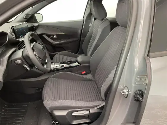 PEUGEOT 2008 ELECTRIQUE II - voiture de démonstration - Photo 18