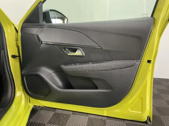 PEUGEOT 208 BUSINESS R II - voiture de démonstration - Photo 19