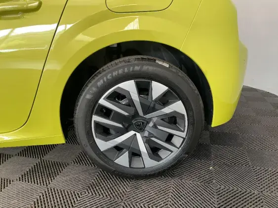 PEUGEOT 208 BUSINESS R II - voiture de démonstration - Photo 23