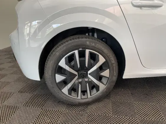 PEUGEOT 208 BUSINESS R II - voiture de démonstration - Photo 24