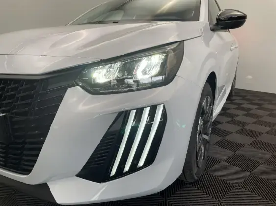 PEUGEOT 208 BUSINESS R II - voiture de démonstration - Photo 21