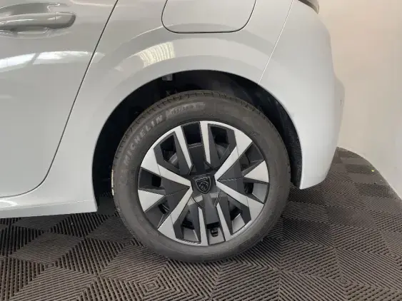 PEUGEOT 208 BUSINESS R II - voiture de démonstration - Photo 23