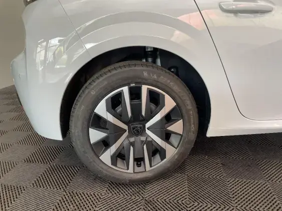 PEUGEOT 208 BUSINESS R II - voiture de démonstration - Photo 24