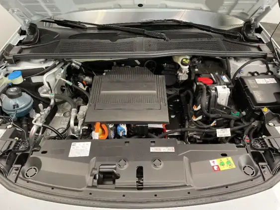PEUGEOT 308 ELECTRIQUE III - voiture de démonstration - Photo 20