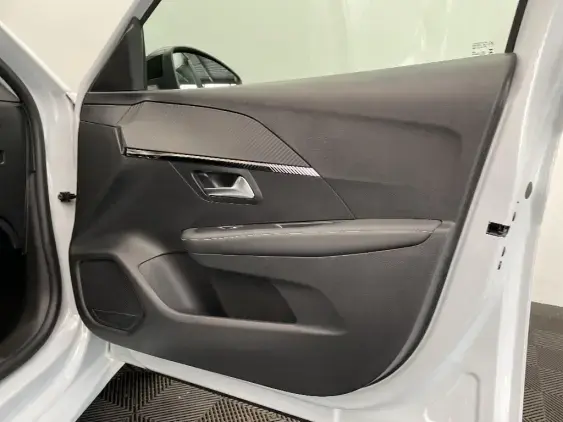 PEUGEOT 208 BUSINESS R II - voiture de démonstration - Photo 20