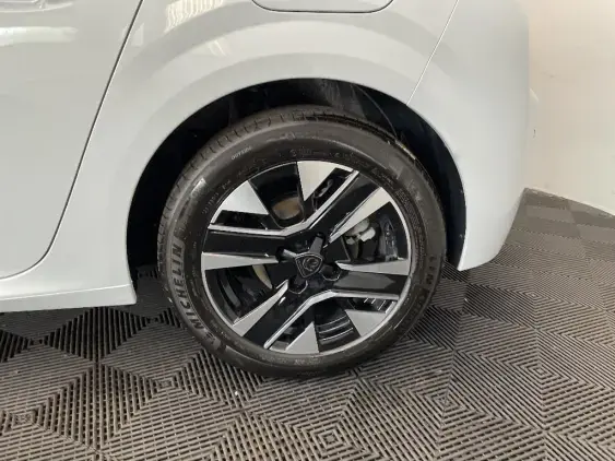 PEUGEOT 208 BUSINESS R II - voiture de démonstration - Photo 24