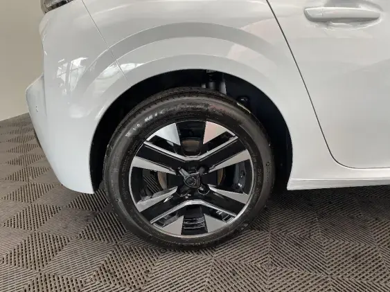 PEUGEOT 208 BUSINESS R II - voiture de démonstration - Photo 25