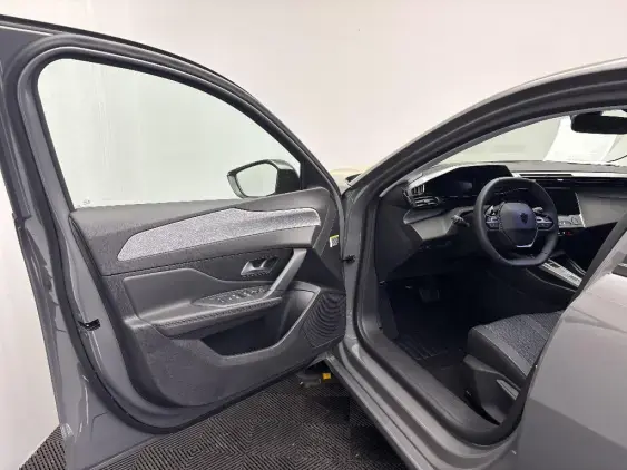 PEUGEOT 308 ELECTRIQUE III - voiture de démonstration - Photo 19