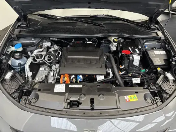 PEUGEOT 308 ELECTRIQUE III - voiture de démonstration - Photo 21