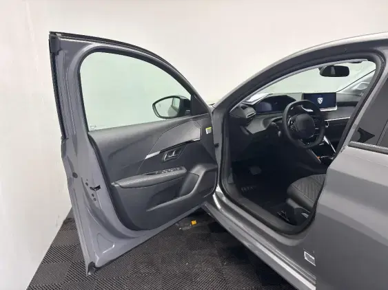 PEUGEOT 208 ELECTRIQUE II - voiture de démonstration - Photo 19