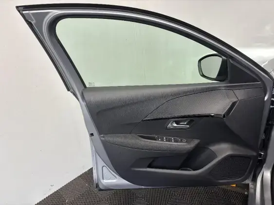 PEUGEOT 208 II - voiture de démonstration - Photo 18