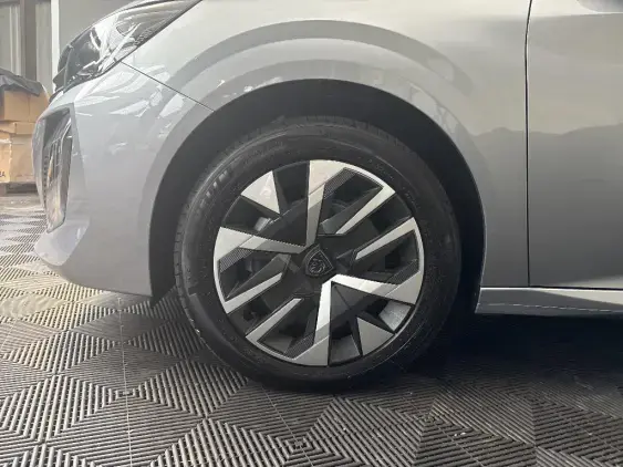 PEUGEOT 208 II - voiture de démonstration - Photo 22