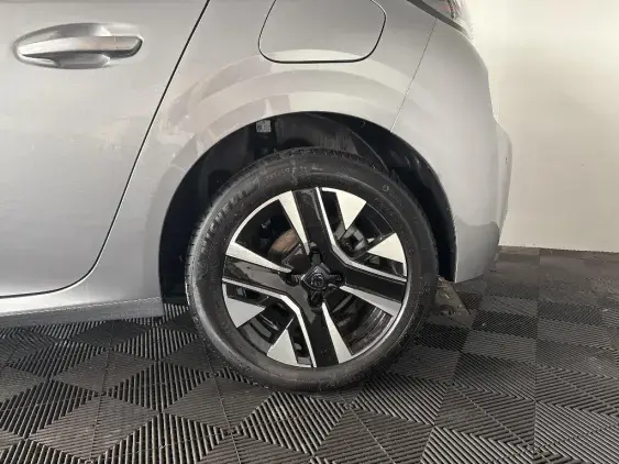 PEUGEOT 208 II - voiture de démonstration - Photo 24