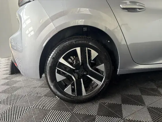 PEUGEOT 208 II - voiture de démonstration - Photo 25