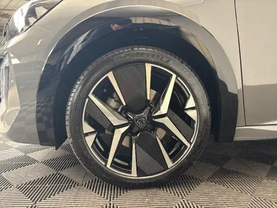 PEUGEOT 208 BUSINESS R II - voiture de démonstration - Photo 22