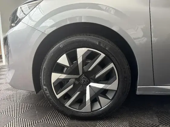 PEUGEOT 208 II - voiture de démonstration - Photo 22