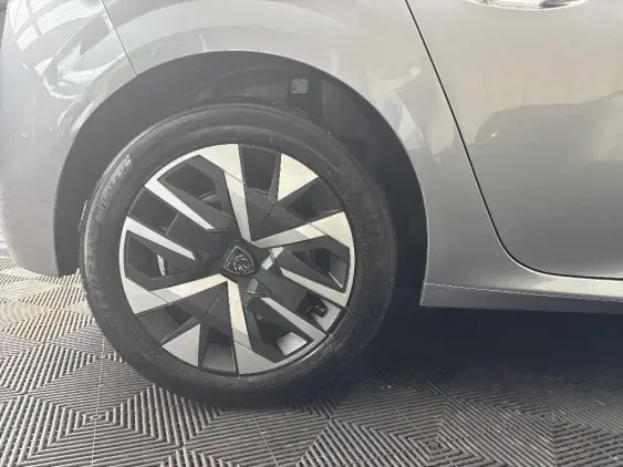 PEUGEOT 208 II - voiture de démonstration - Photo 24