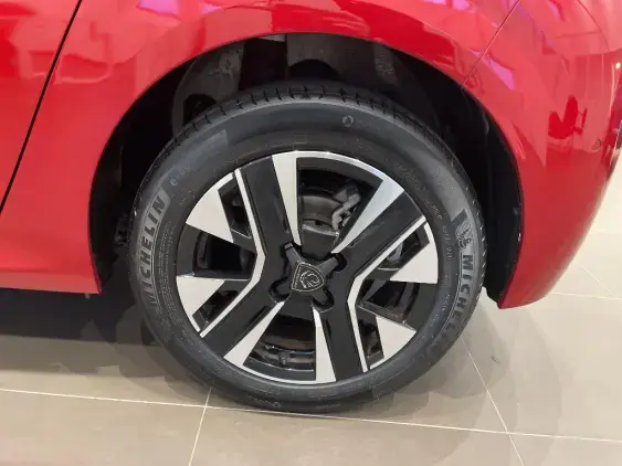 PEUGEOT 208 II - voiture de démonstration - Photo 24