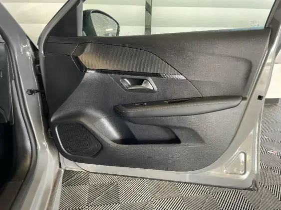 PEUGEOT 208 BUSINESS R II - voiture de démonstration - Photo 20