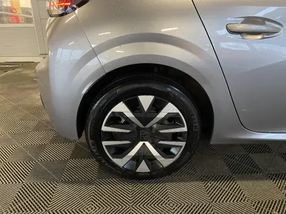 PEUGEOT 208 BUSINESS R II - voiture de démonstration - Photo 23