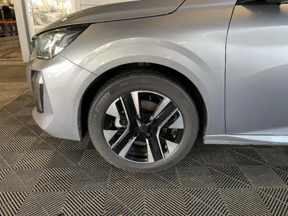 PEUGEOT 208 BUSINESS R II - voiture de démonstration - Photo 23