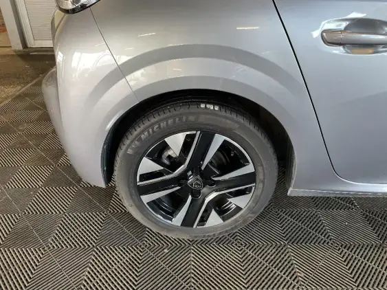 PEUGEOT 208 BUSINESS R II - voiture de démonstration - Photo 25