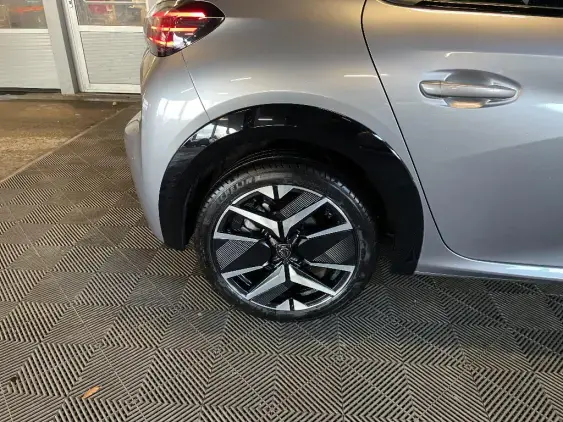 PEUGEOT 208 BUSINESS R II - voiture de démonstration - Photo 25