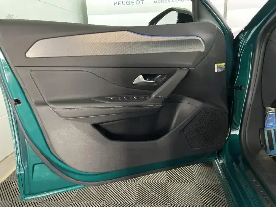 PEUGEOT 308 ELECTRIQUE III - voiture de démonstration - Photo 19