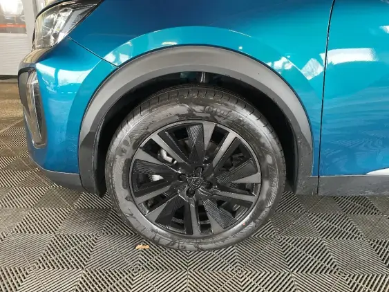 PEUGEOT 2008 - voiture de démonstration - Photo 22