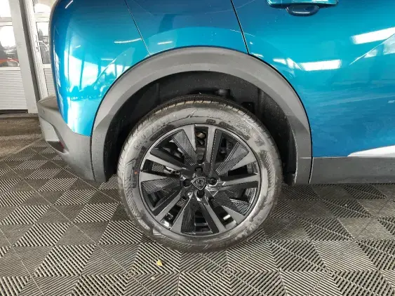 PEUGEOT 2008 - voiture de démonstration - Photo 24