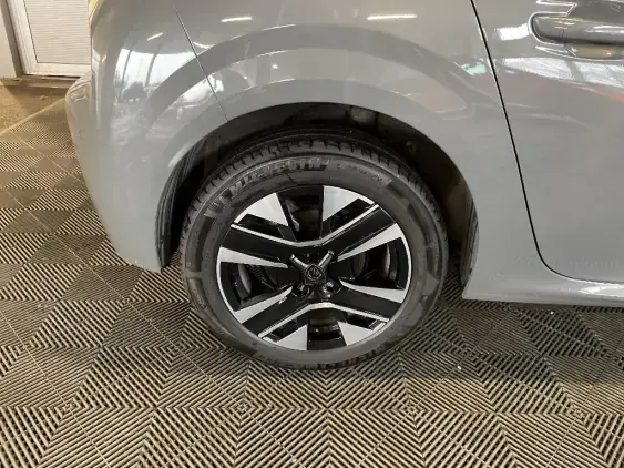 PEUGEOT 208 BUSINESS R II - voiture de démonstration - Photo 25