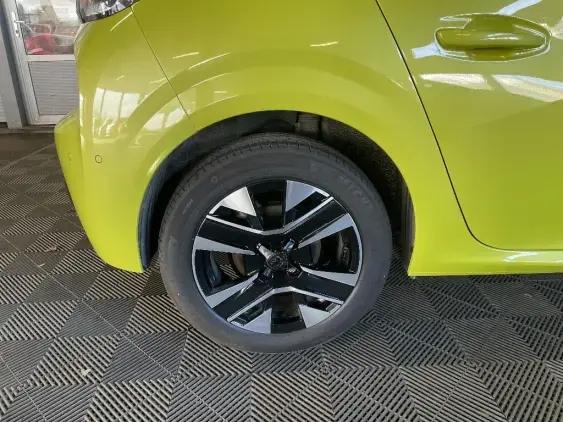 PEUGEOT 208 BUSINESS R II - voiture de démonstration - Photo 25