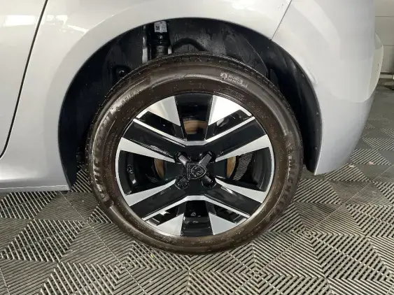 PEUGEOT 208 BUSINESS R II - voiture de démonstration - Photo 24